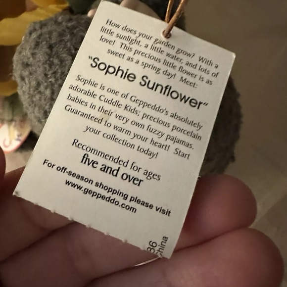 Lot of 2 VTG  Cuddle Kids Porcelain Girl Baby Dolls Duck & Sophie Sunflower tag - Picture 11 of 13